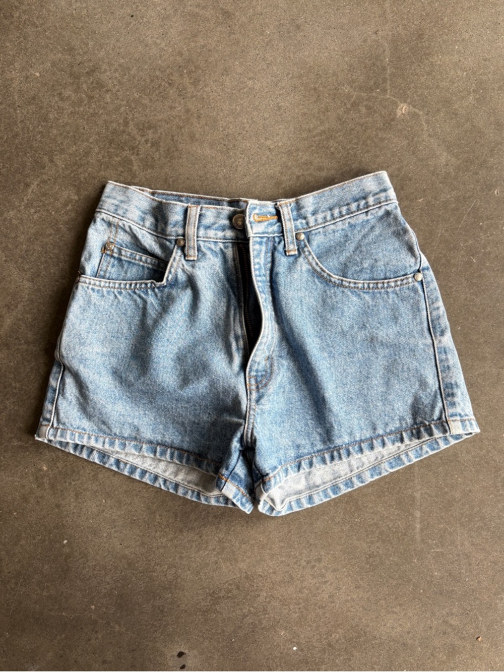 Vintage Gold Label High-Waist Levi’s Shorts